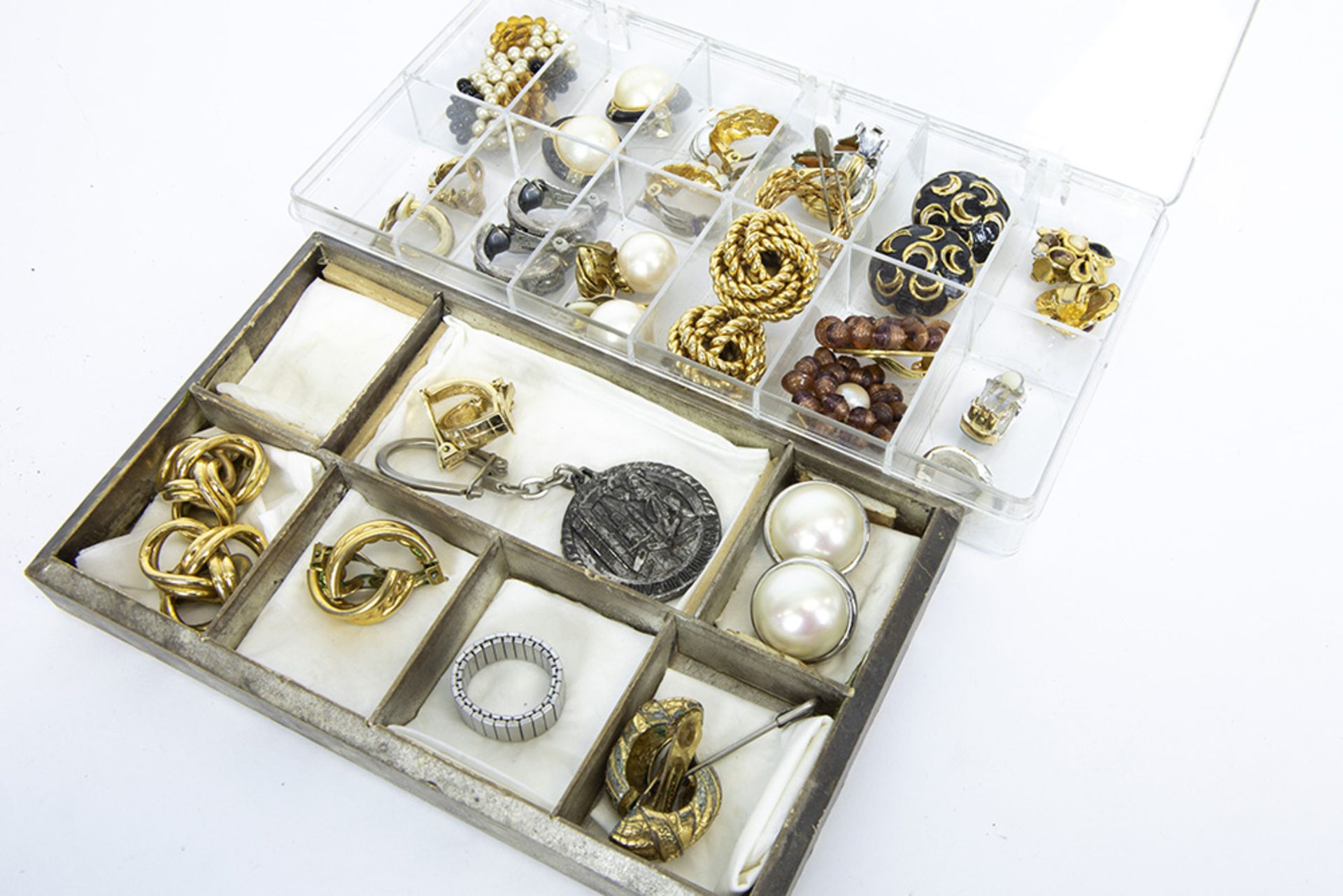 collection of vintage costume jewelry || Lot vintage faux-bijoux