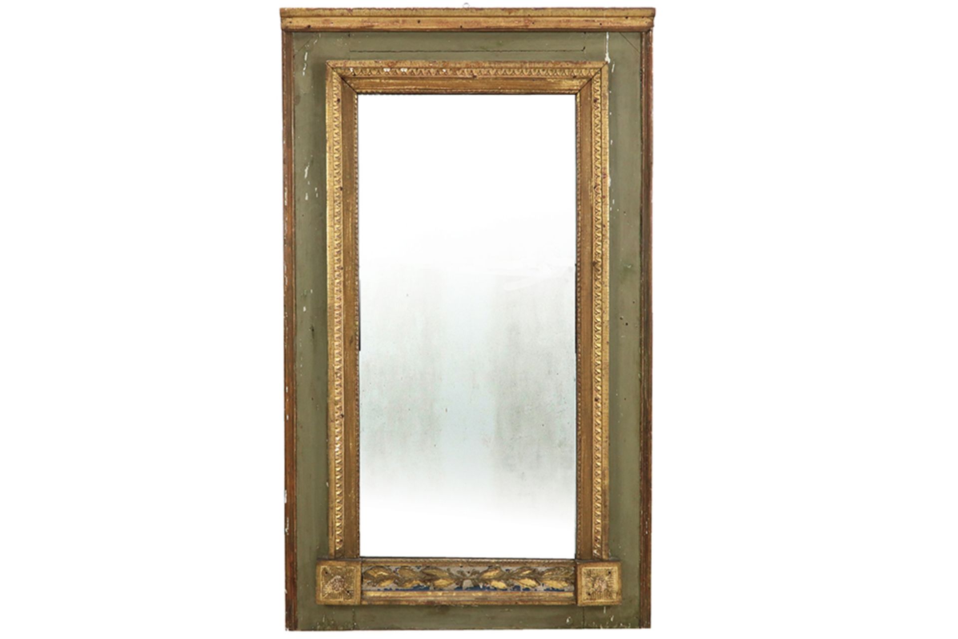 antique mirror with a neoclassical frame in polychromed wood || Antieke spiegel met