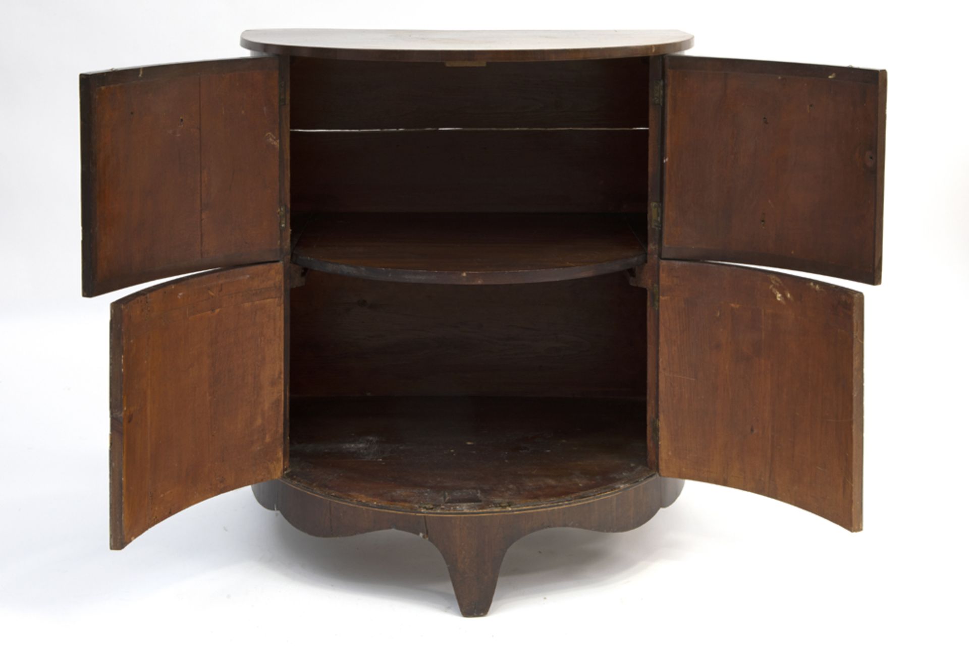 Antiek Engels meubel met halvemaanmodel in acajou met trompe l'oeilladen die vier deurtjes vormen  | - Image 4 of 4