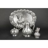 teaset (4 pcs) with its tray and seven spoons in marked silver || Vierdelig theestel op bijhorende