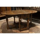 17th/18th Cent. French Louis XIV style oak folding table || Zeventiende/achttiende eeuwse Franse