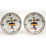 pair of nice 18th Cent. in ceramic from Delft with a polychrome decor with jardinier || Paar mooie