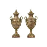 pair of antique neoclassical lidded vases in red marble and gilded bronze || Paar antieke