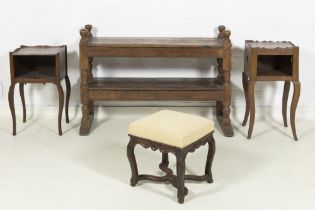 four pieces of antique oak furniture : a what-not, two bedside tables and a Louis XV style