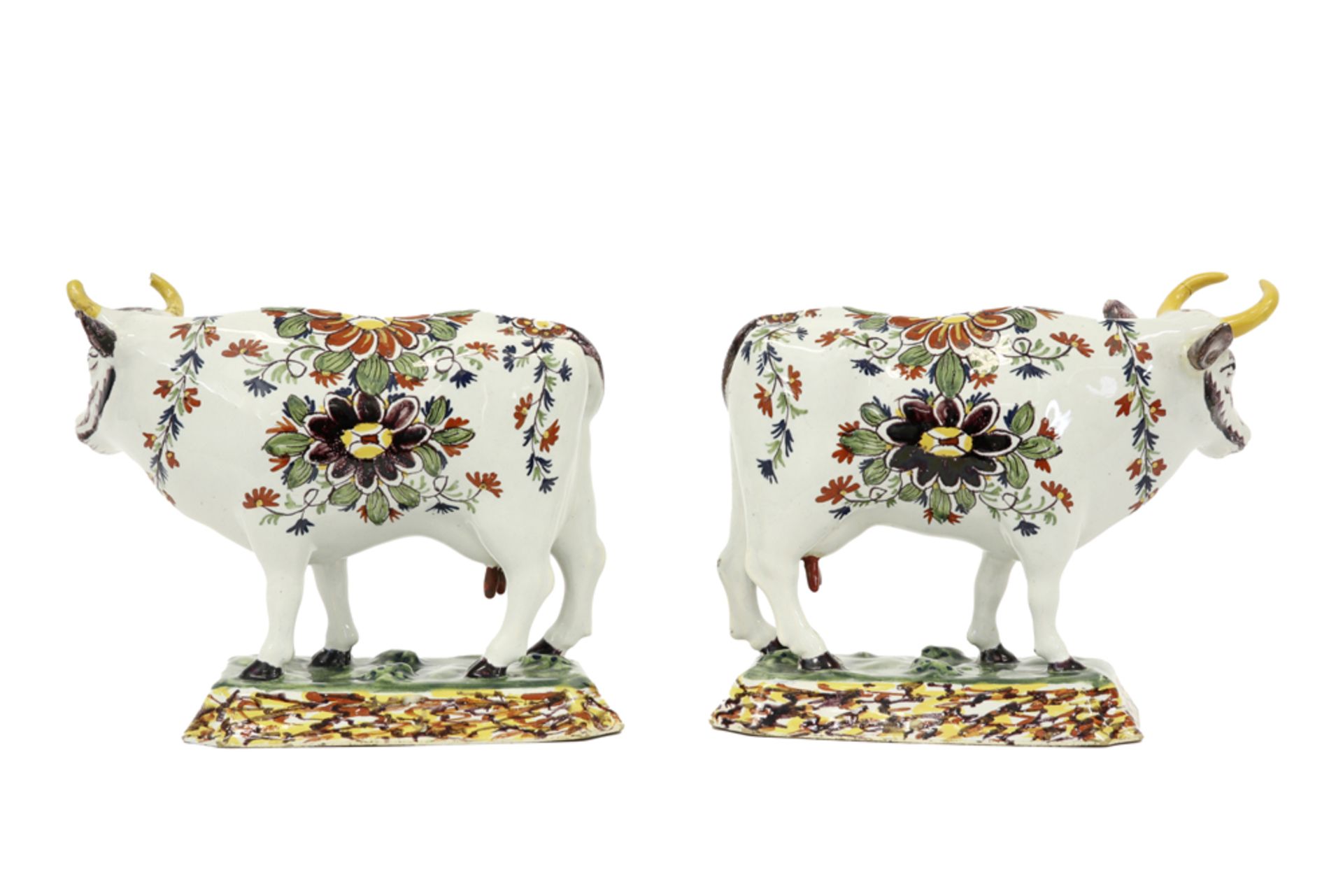 pair of 18th Cent. Delft polychrome ceramic "Cows" marked "De Lampetkan" || Paar achttiende - Image 2 of 4