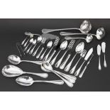 set of 199 pieces of cutlery in marked German silver || Uitgebreid 199 delig bestek (met ook