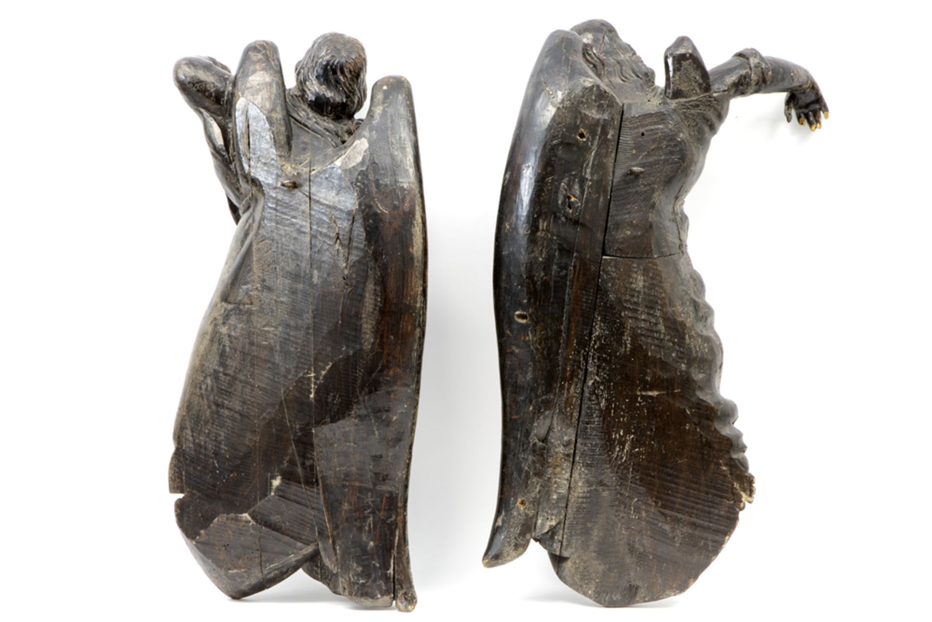 pair of antique "Angel" sculptures in wood || Paar antieke houtsculpturen : "Gevleugelde - Image 3 of 3