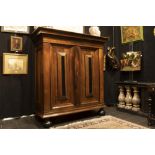 17th/18th Cent. two doors armoire in walnut and ebony || Sobere zeventiende/achttiende eeuwse