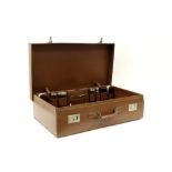 travel trunk with contents in crystal and marked silver || Lederen reiskoffer in leder met inhoud in