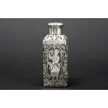 antique perfume bottle in clear glass and marked silver || Antieke flacon in kleurloos kristalglas