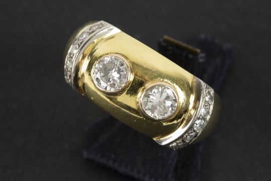 ring in yellow gold (18 carat)-brilliants with ca 0,70 carat of high quality brilliant cut - Image 1 of 2