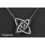 Italian AnGami signed starshaped pendant in white gold (18 carat) with a ca 4,30 carat diamond