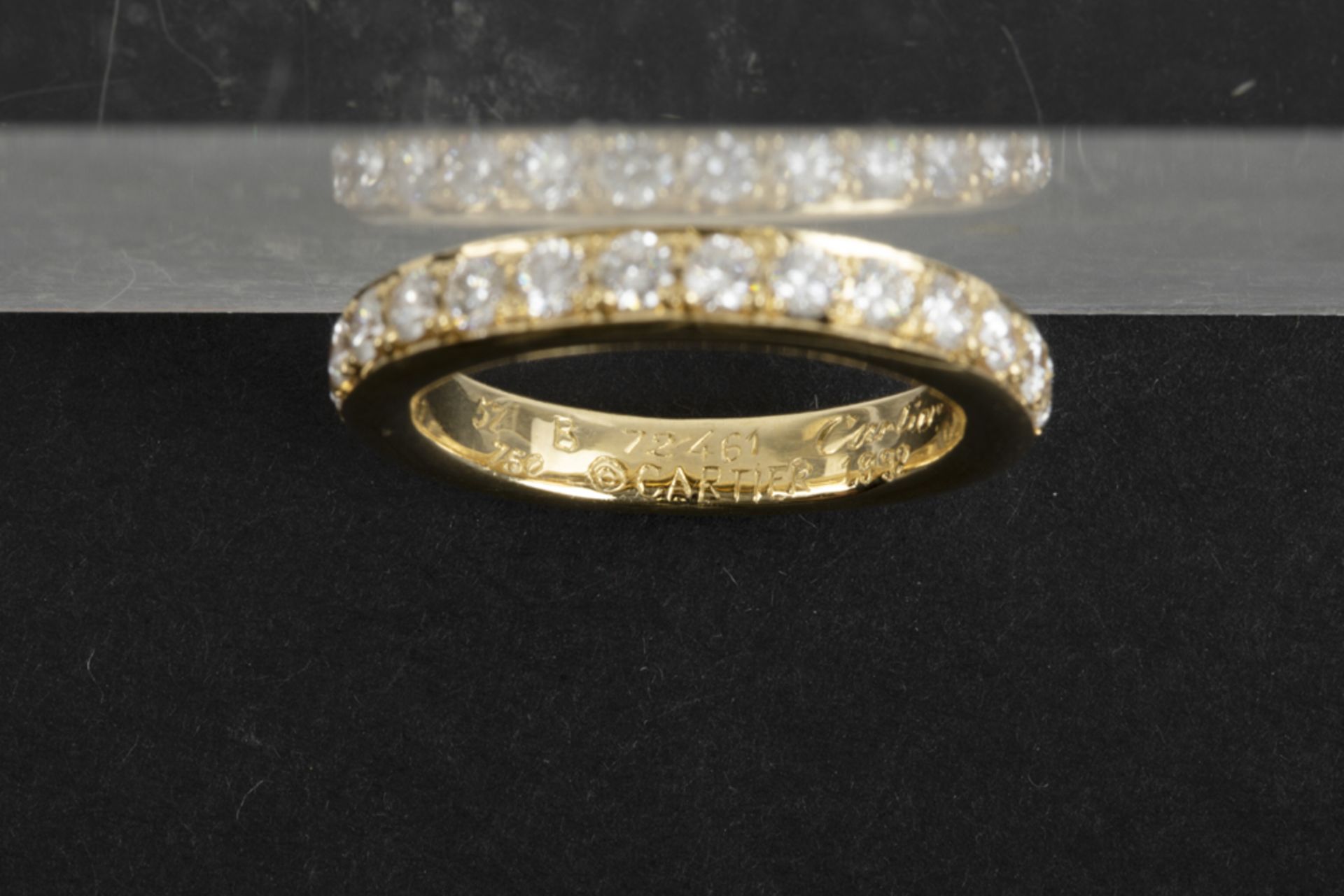 Cartier signed ring in yellow gold (18 carat) with ca 1,10 carat of very high quality brilliant - Image 3 of 3