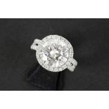 superb 5,14 carat high quality brilliant cut diamond (G - Si2) set in a ring in white gold (18