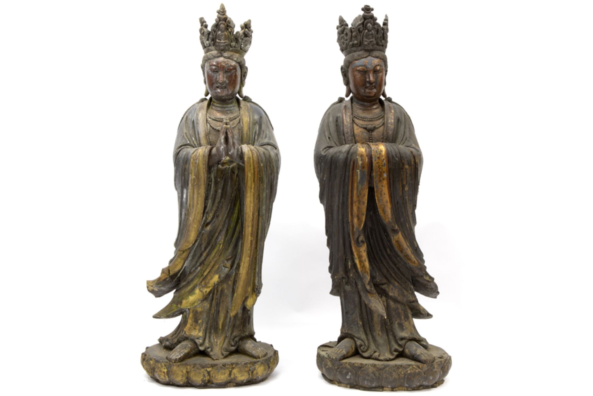 pair of quite big Chinese Qing dynasty "Buddhist Monk" sculptures in polychromed wood || CENTRAAL