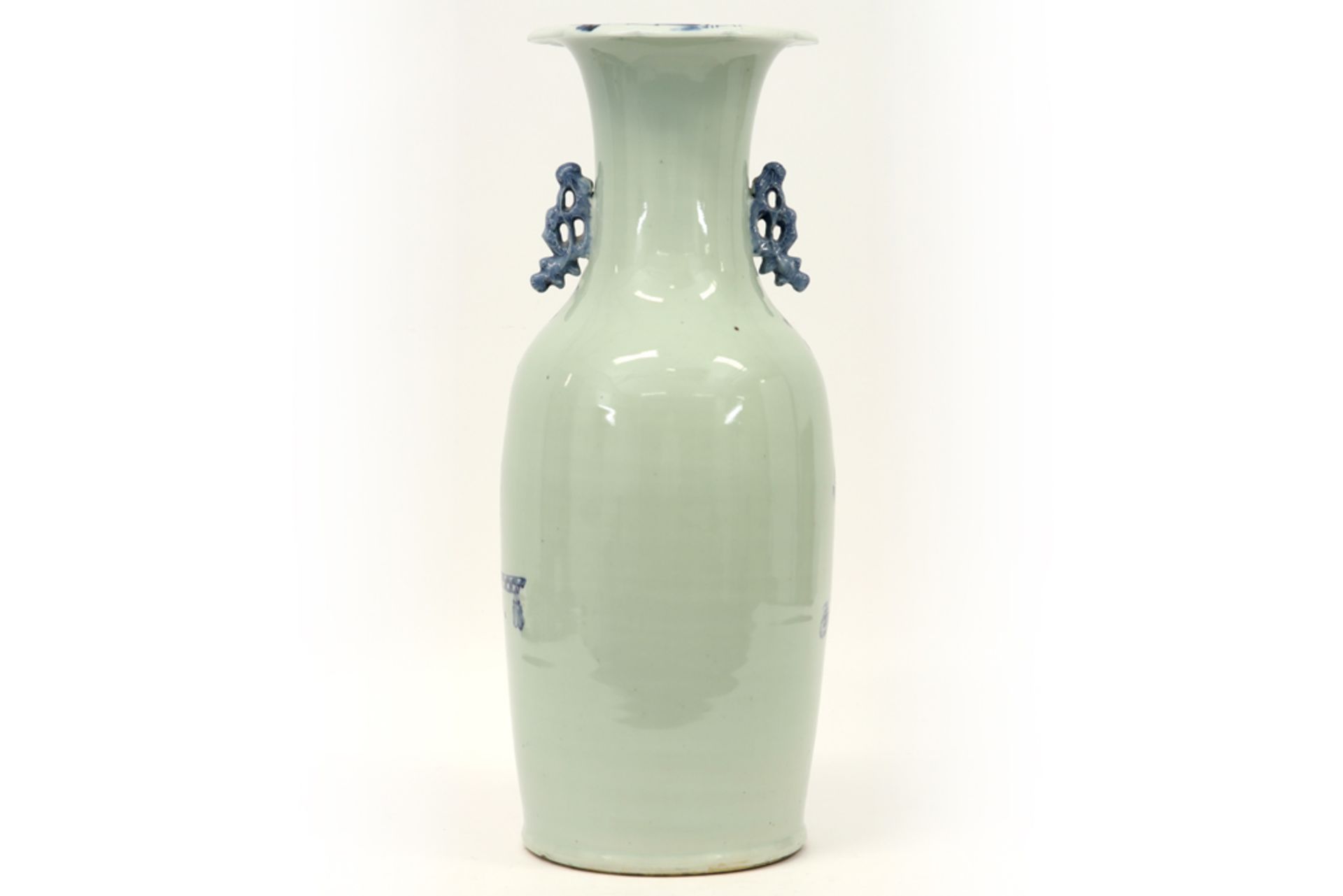 antique Chinese vase in porcelain with a blue-white decor with flowers and vases || Antieke - Bild 3 aus 5