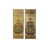 pair of Chinese Yunnan regio "Ancestors" scroll paintings || Paar Chinese "scroll" schilderingen uit