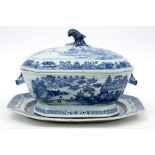 18th Cent. Chinese set of lidded tureen and its matching dish in porcelain with a blue-white