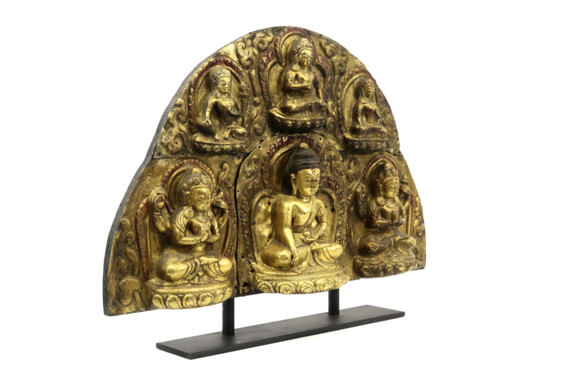 antique Nepalese Malla period "Pariksha" in gilded copper depicting the five Dhyani Buddhas ( - Bild 2 aus 3