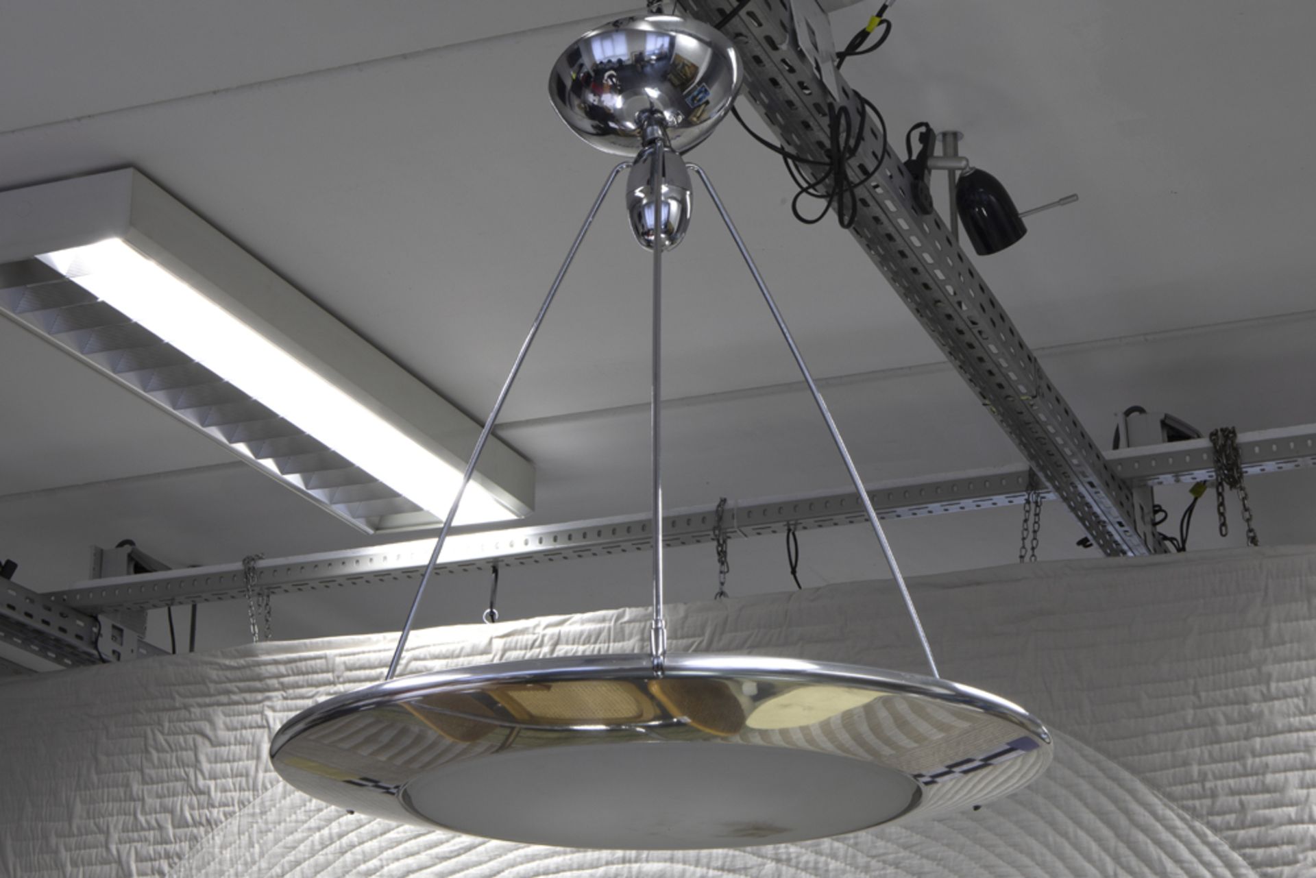 nineties' Italian Ezio Didone "Mira S" design chandelier in chromed metal and glass by Arteluce -