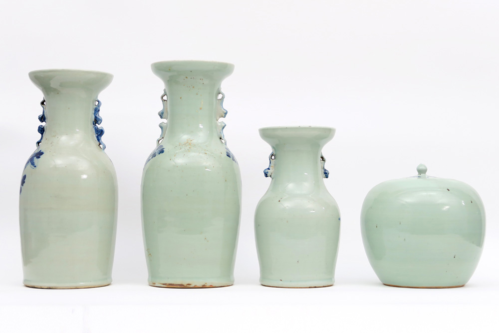 three Chinese vases and a ginger jar in celadon porcelain with blue-white decors || Lot van drie - Image 2 of 4