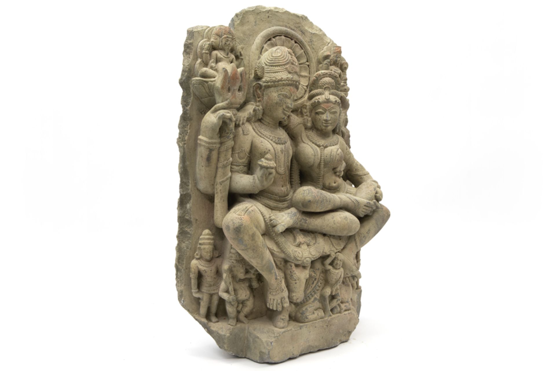 10th/11th Cent. Indian Madhya Pradesh "Shiva and Parvati sitting on Nandi" black stone sculpture ( - Bild 2 aus 4