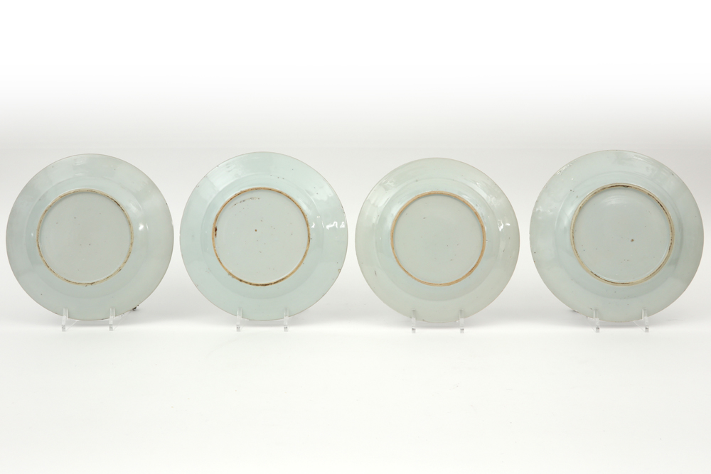 series of four 18th Cent. Chinese dishes in porcelain with a blue-white decor with cuckoo || Reeks - Bild 2 aus 2