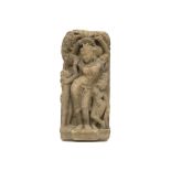 10th/11th Cent. Central Indian pink sandstone "Apsara" sculpture || CENTRAAL INDIA - 10°/11° EEUW
