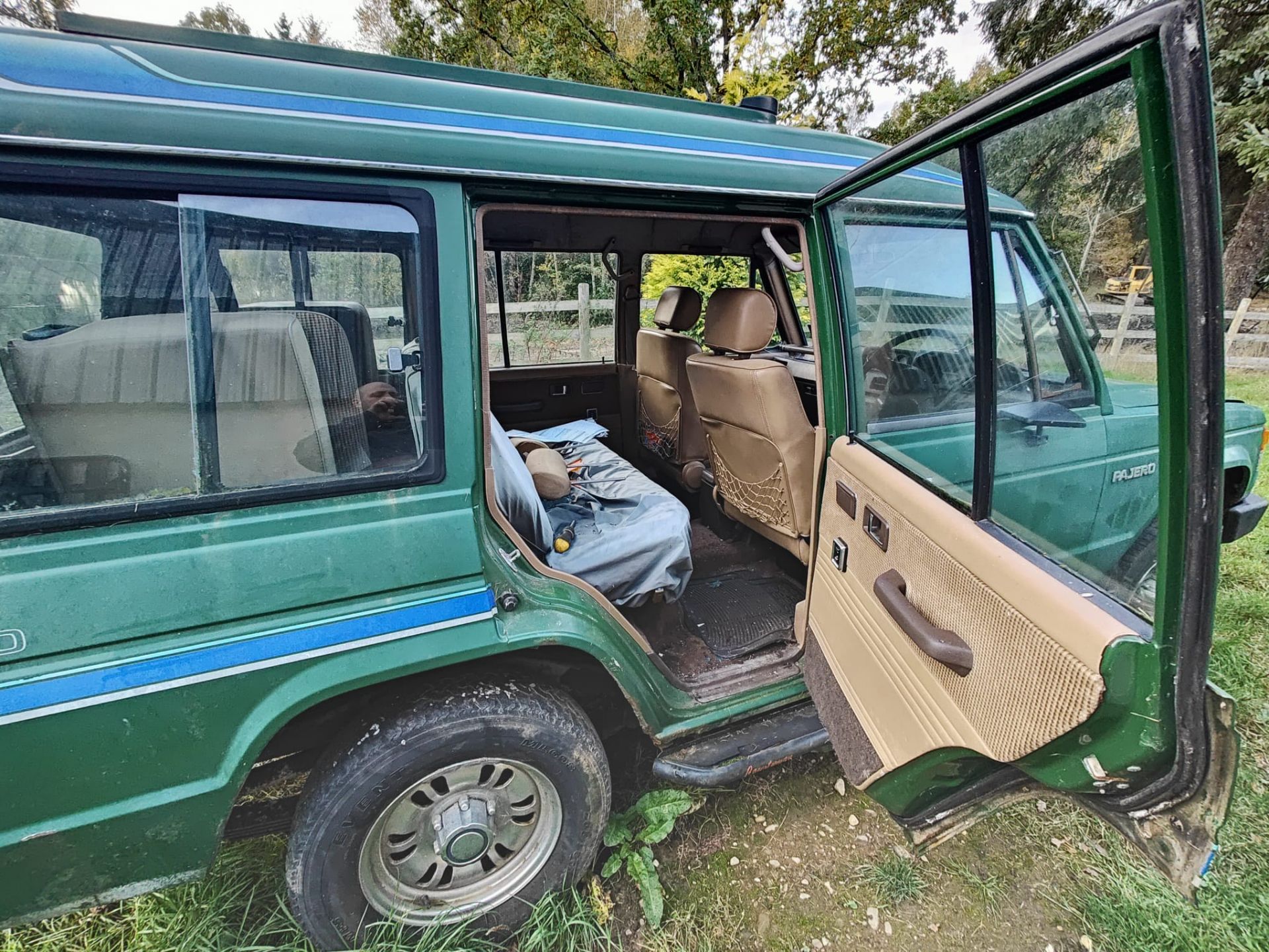 1988 Mitsubishi Pajero Mark 1 - Image 5 of 10