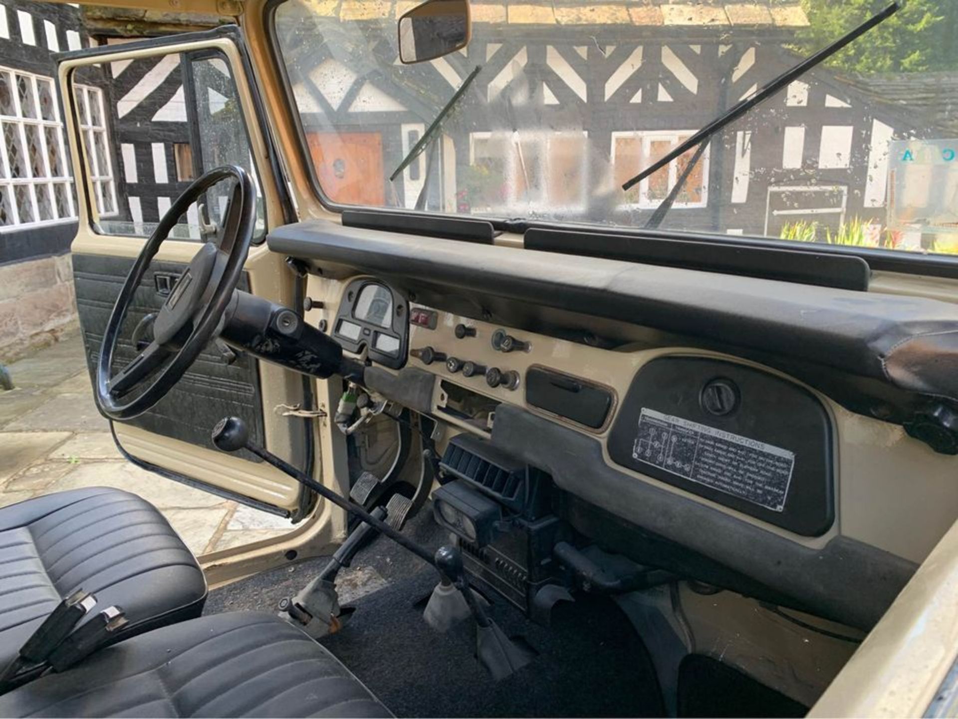 IMPORT - 1982 Toyota Land Cruiser BJ40 - Stunning Car - NO VAT ON HAMMER - Image 6 of 6