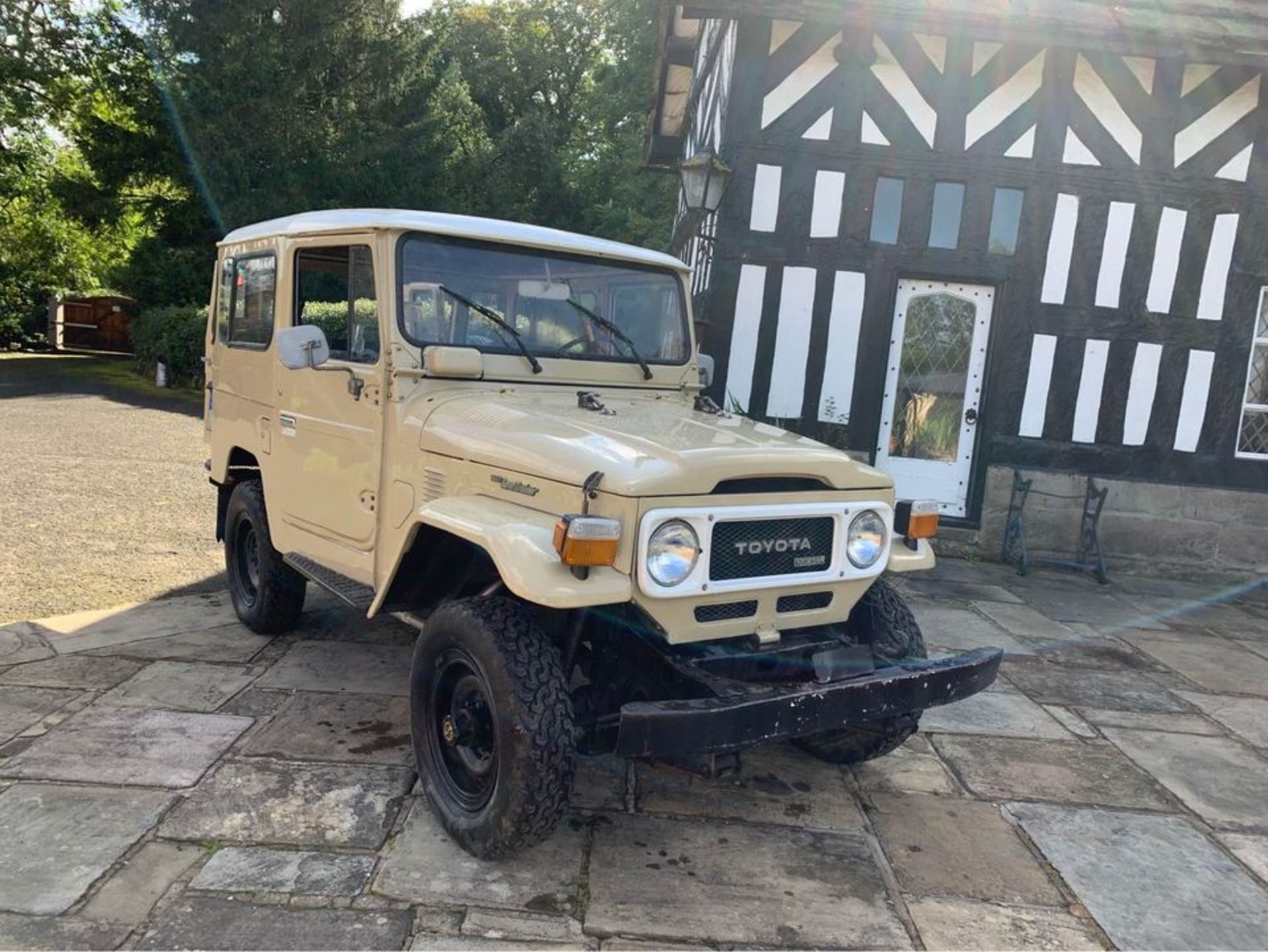 IMPORT - 1982 Toyota Land Cruiser BJ40 - Stunning Car - NO VAT ON HAMMER