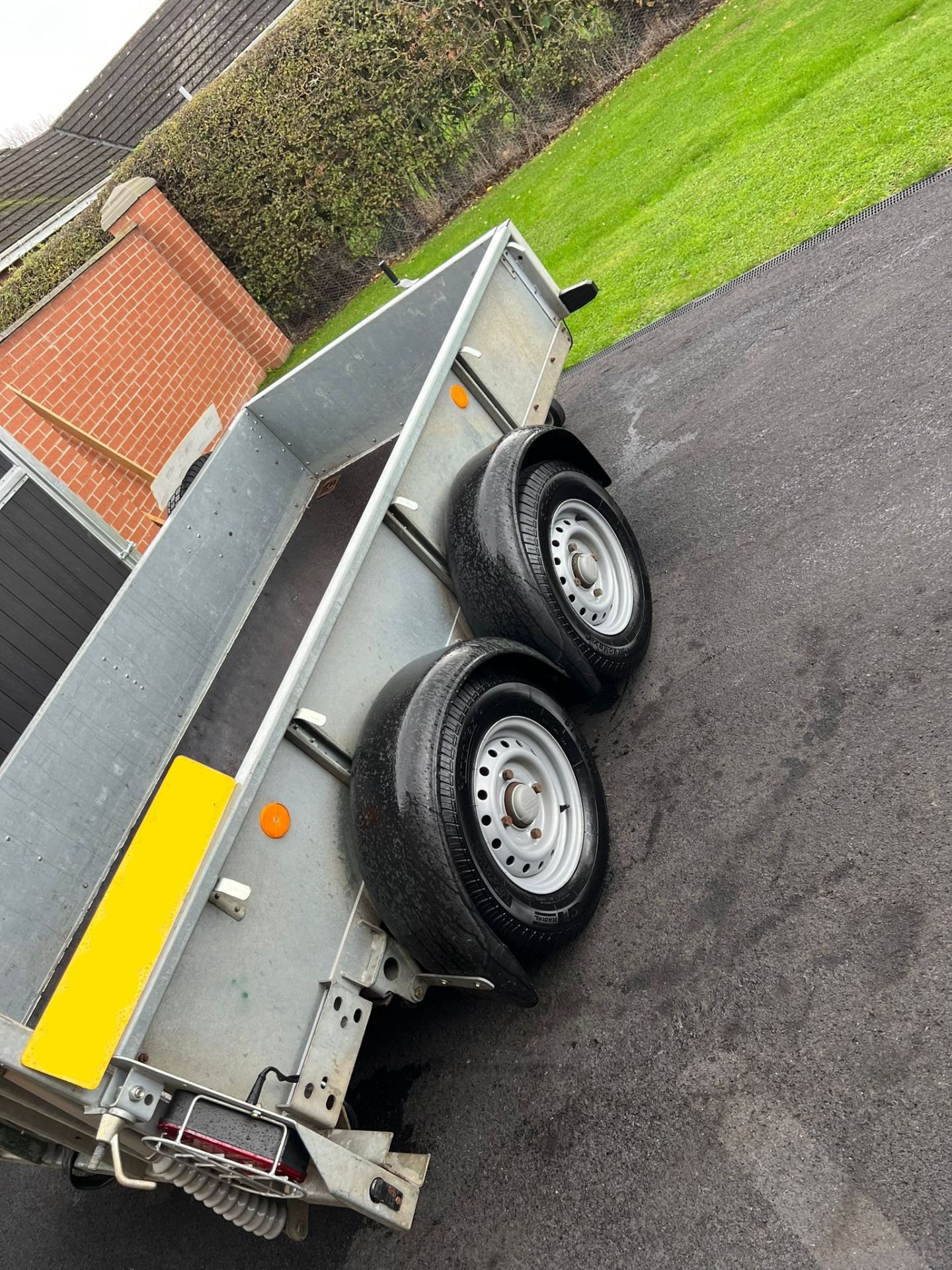 Ifor Williams GD84 Trailer - Year 2018 - Drop down ramp - good tyres all around - Image 5 of 10