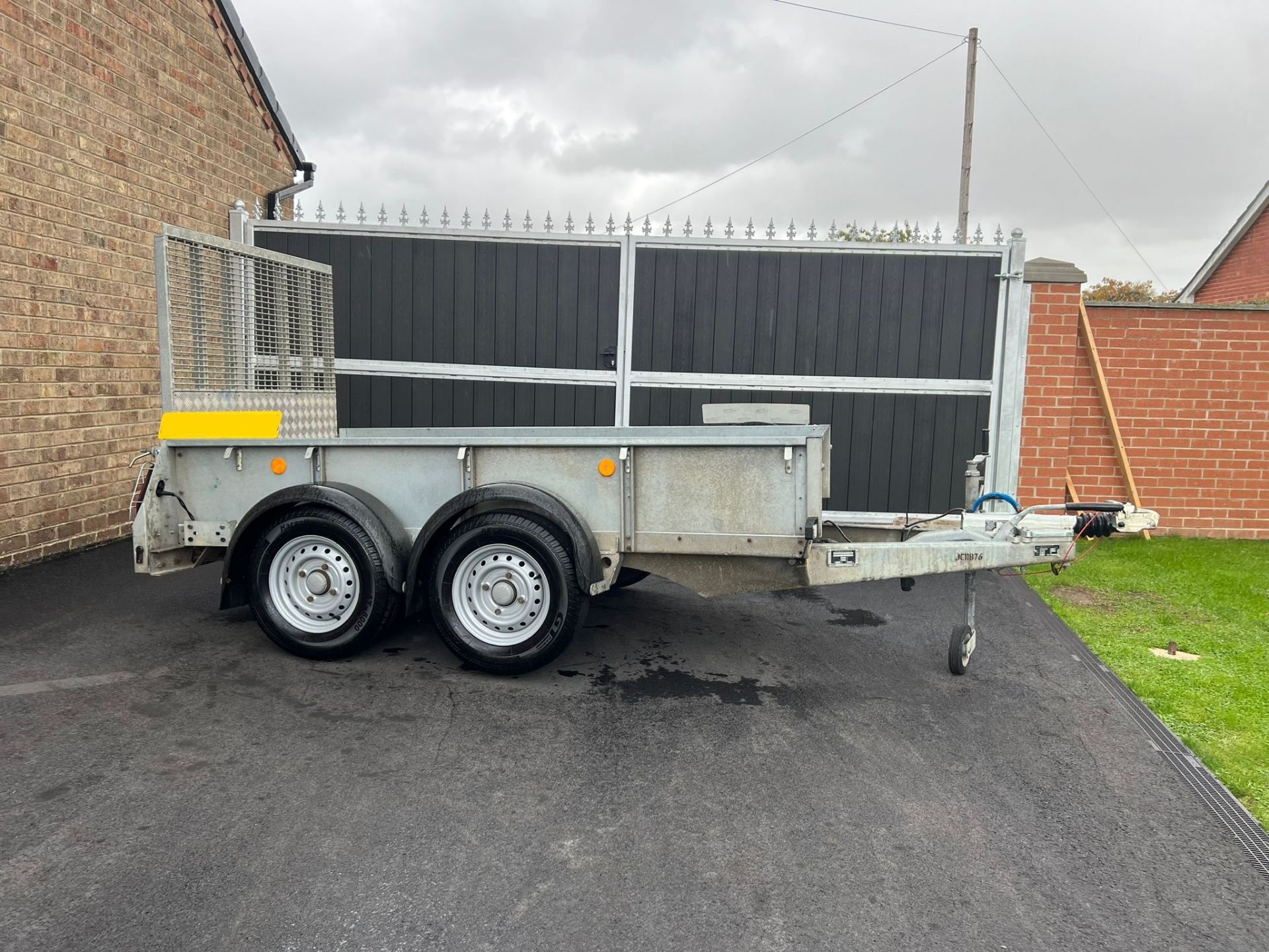 Ifor Williams GD84 Trailer - Year 2018 - Drop down ramp - good tyres all around - Image 2 of 10