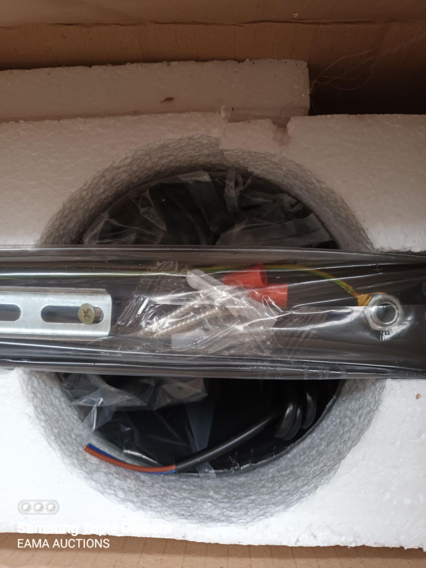 Box 14 - 1 x New 3 tier light fitting - Image 3 of 4