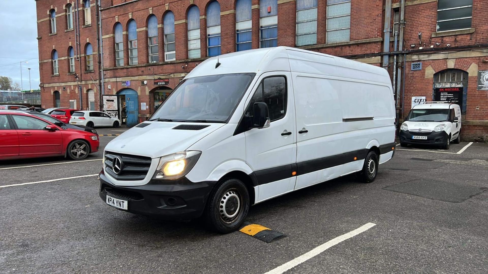 2014 MERCEDES-BENZ SPRINTER 313 CDI LWB WHITE PANEL VAN - 2.2 Diesel - Reverse Camera WP14 YNT - Image 4 of 10