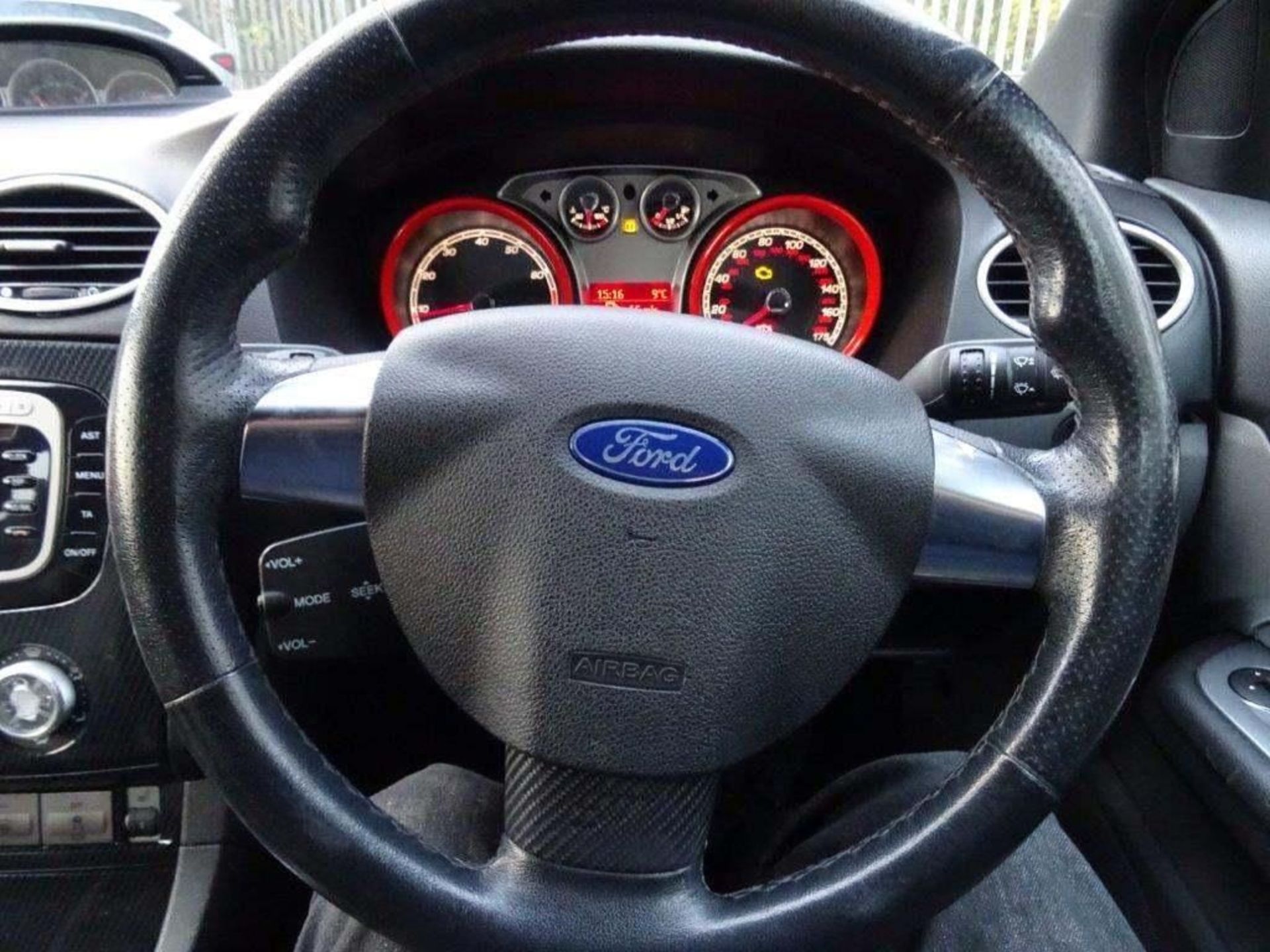 2009 Ford Focus ST-2 2.5 3 Door Hatchback - 96,432 miles - lots of upgrades (see description) - Image 11 of 20