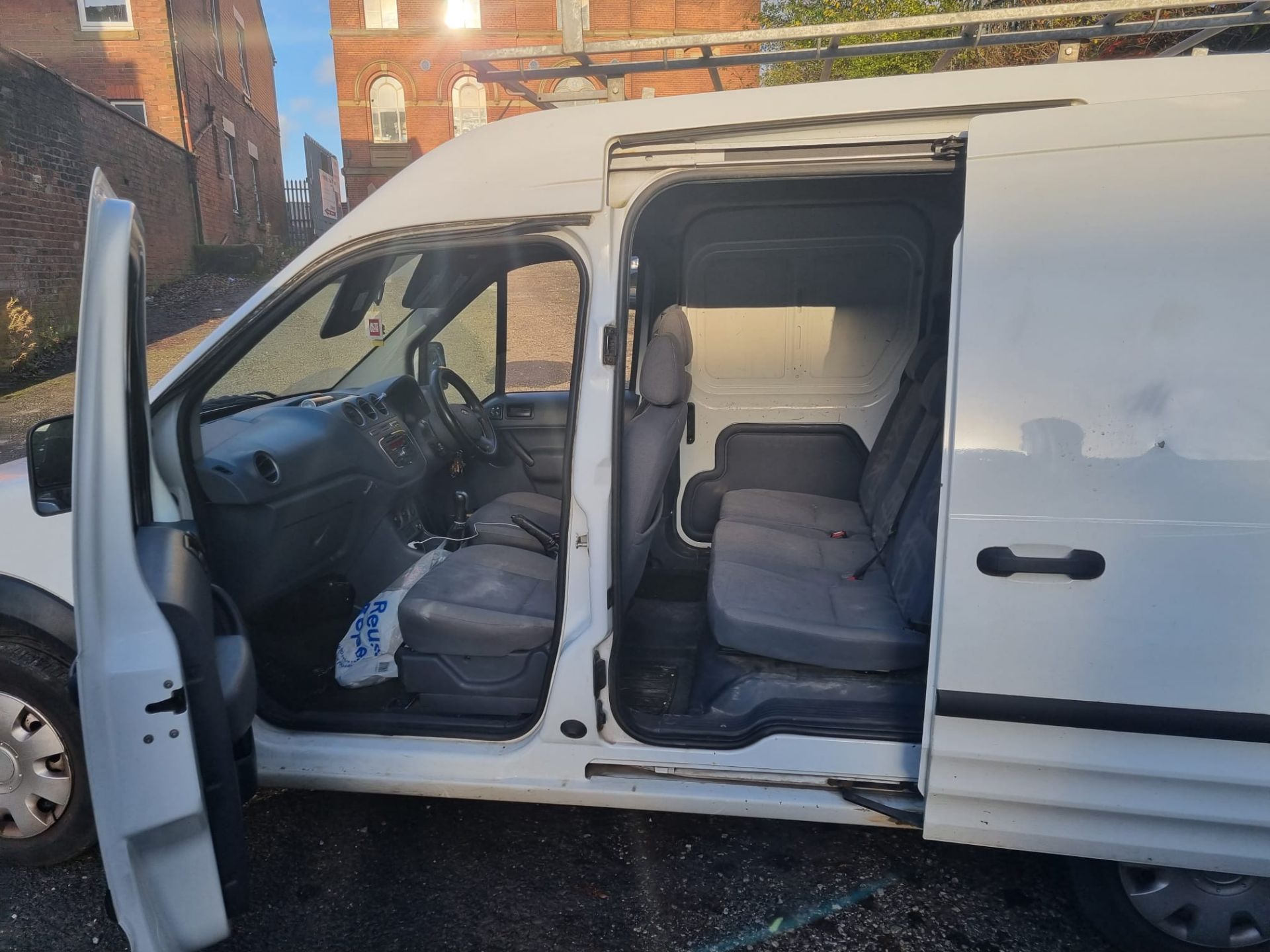 2012/62 FORD TRANSIT CONNECT 90 T230 WHITE VAN - 148k miles - Image 4 of 5