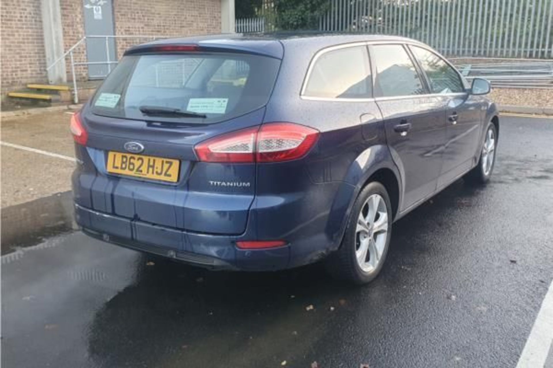 2013 Ford Mondeo 2.0 TDCi Titanium 5 Door Estate - 113,901 miles - 2 keys - Image 4 of 10