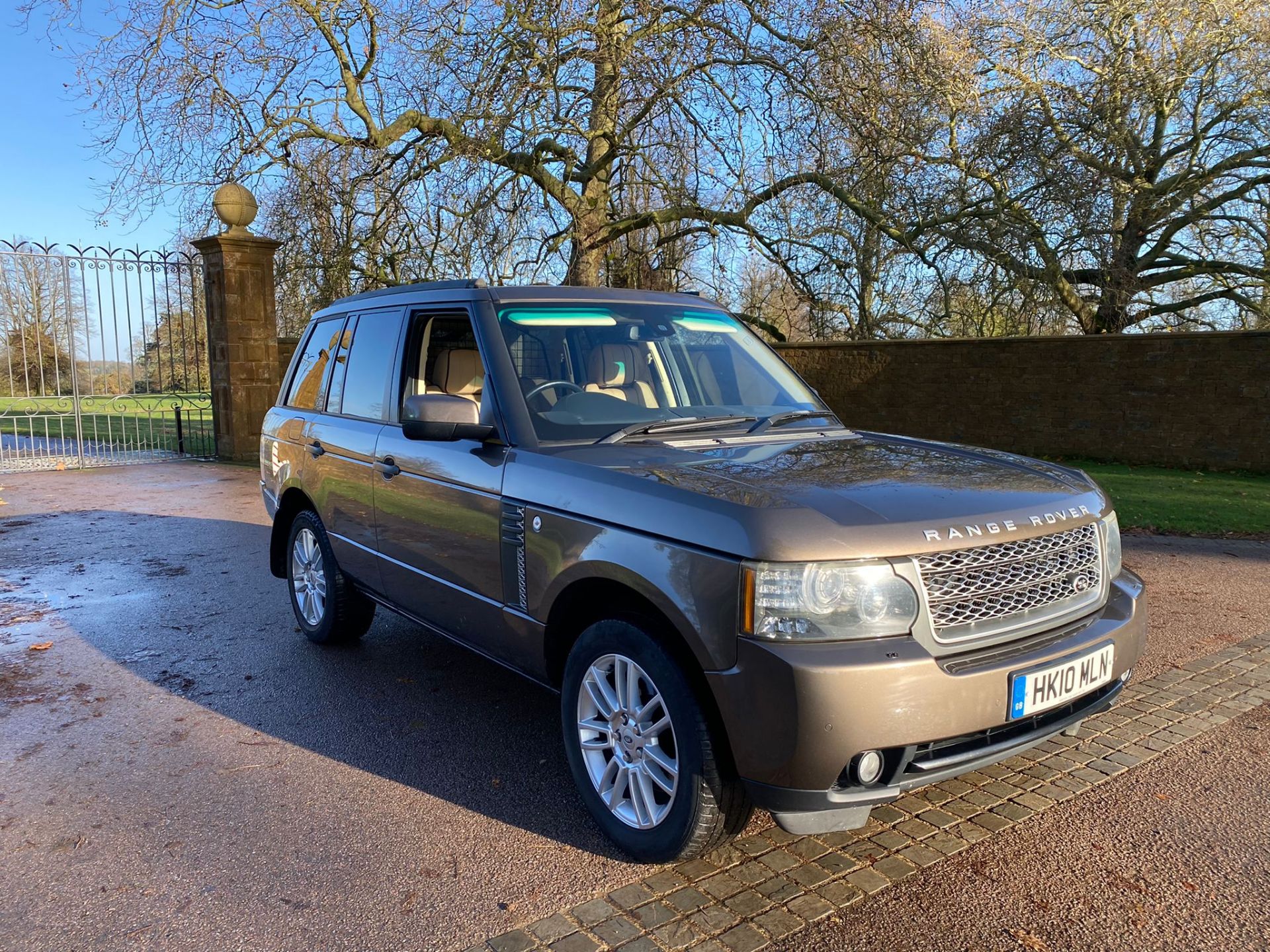 2010 Range Rover Vogue 3.6 TDV8 SUV ESTATE - LOW MILEAGE 74K MILES