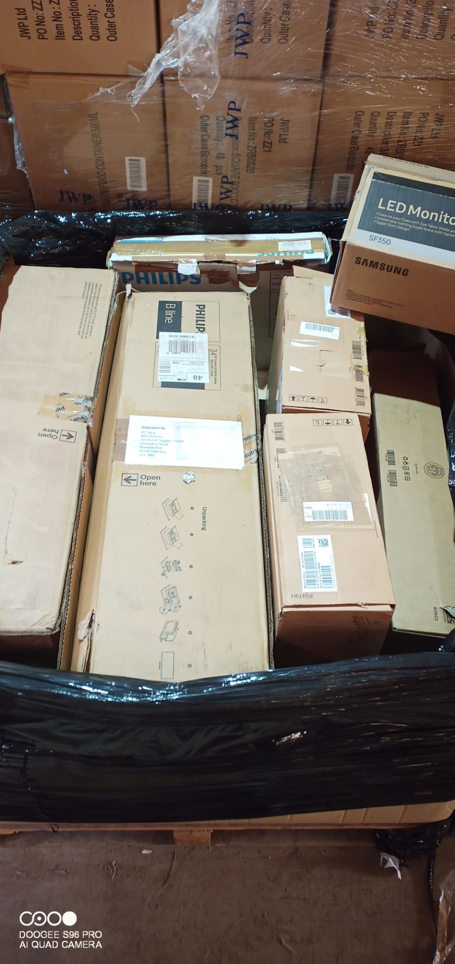 Pallet box containing assorted customer return faulty/broken screen monitors - Image 10 of 12