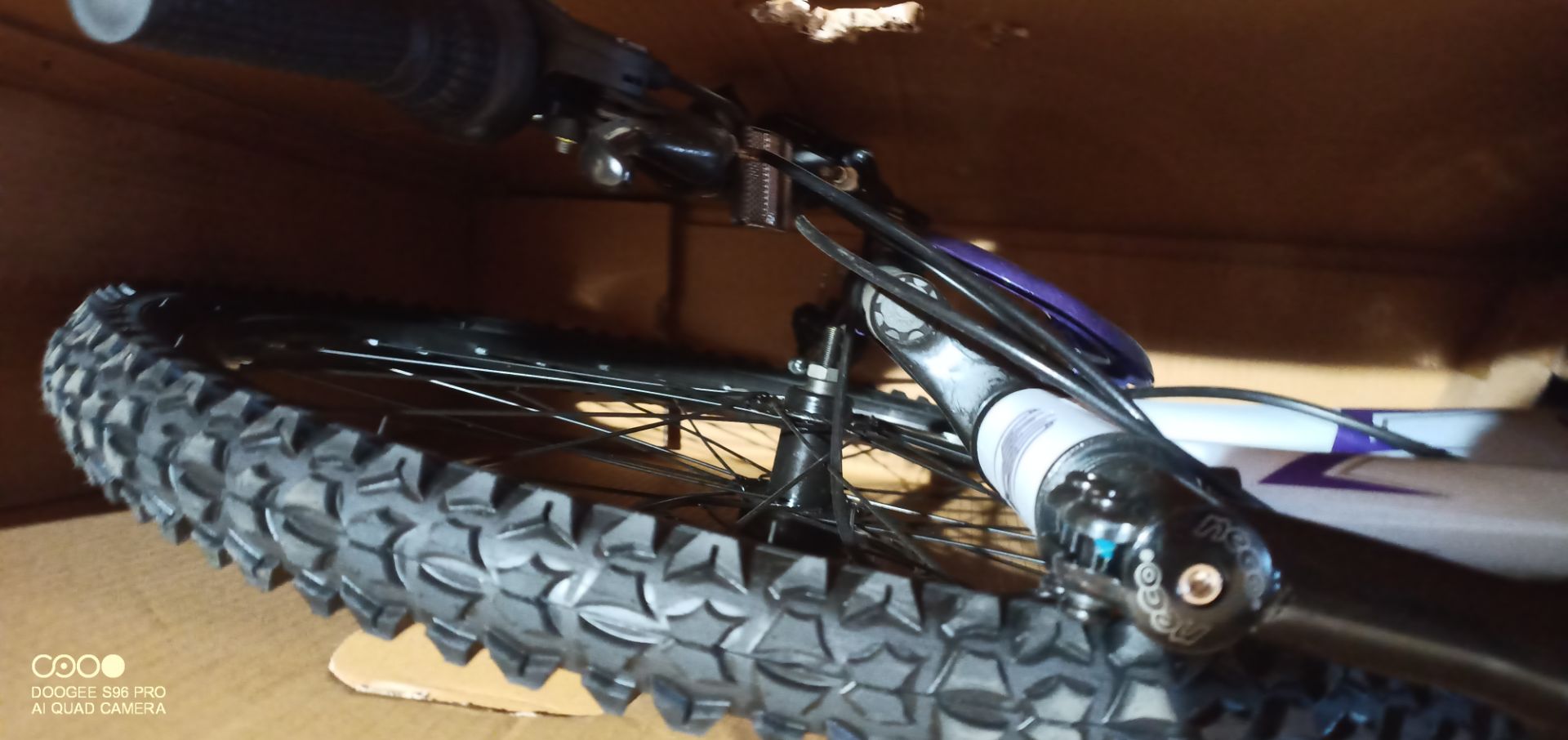 1pc x 26" full size Mountain bike as pictured - looks new unused - all appear to be present - Image 6 of 6