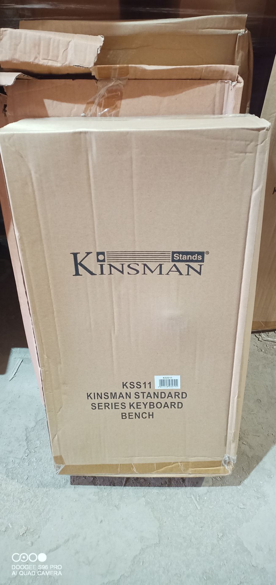 3 Kinsman stands as pictured look unused possible damage packaging
