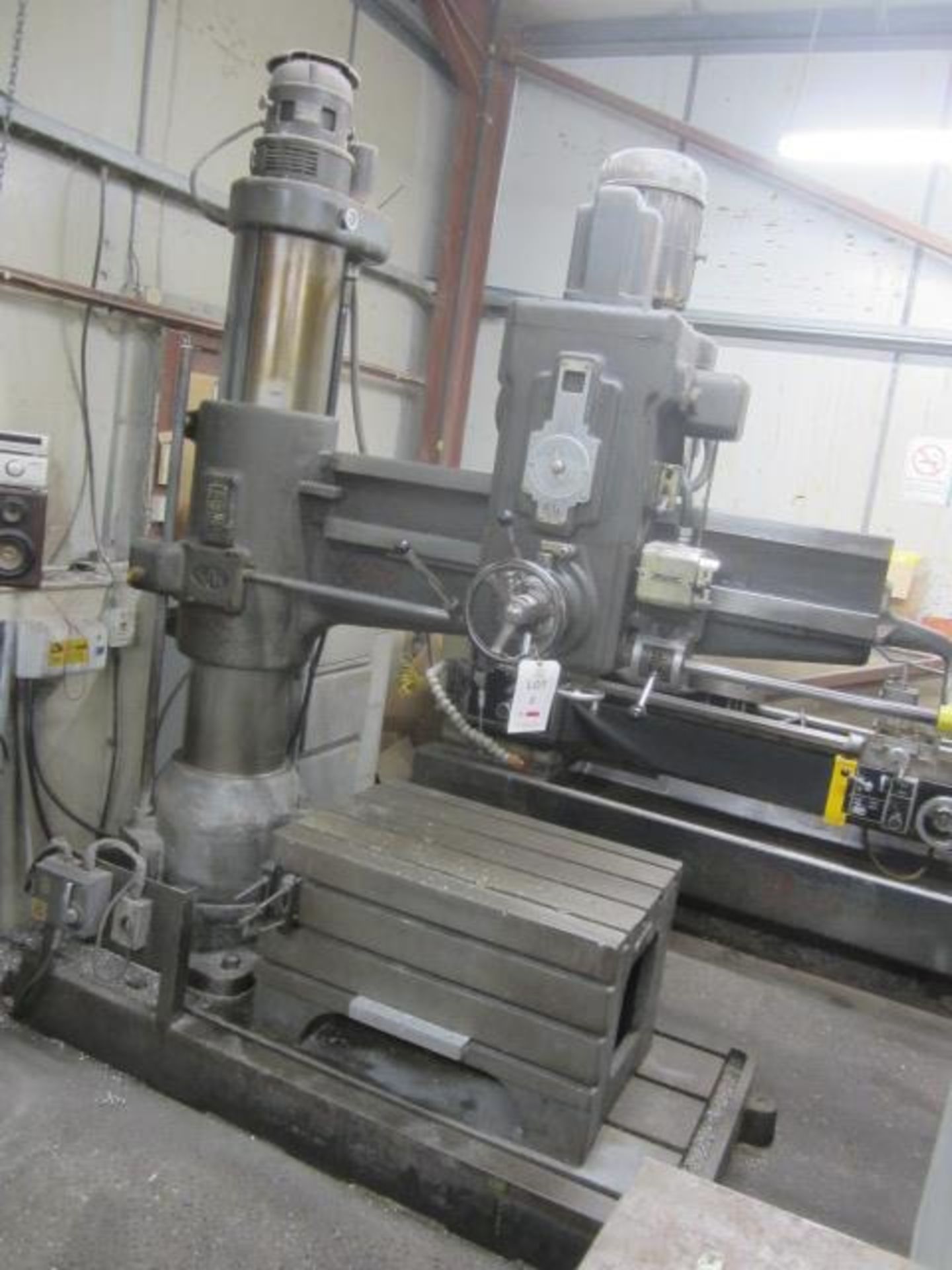 Kitchen & Walker E26 elevating column radial arm drill, serial no. 16981, circa 48" swing, with - Image 2 of 7
