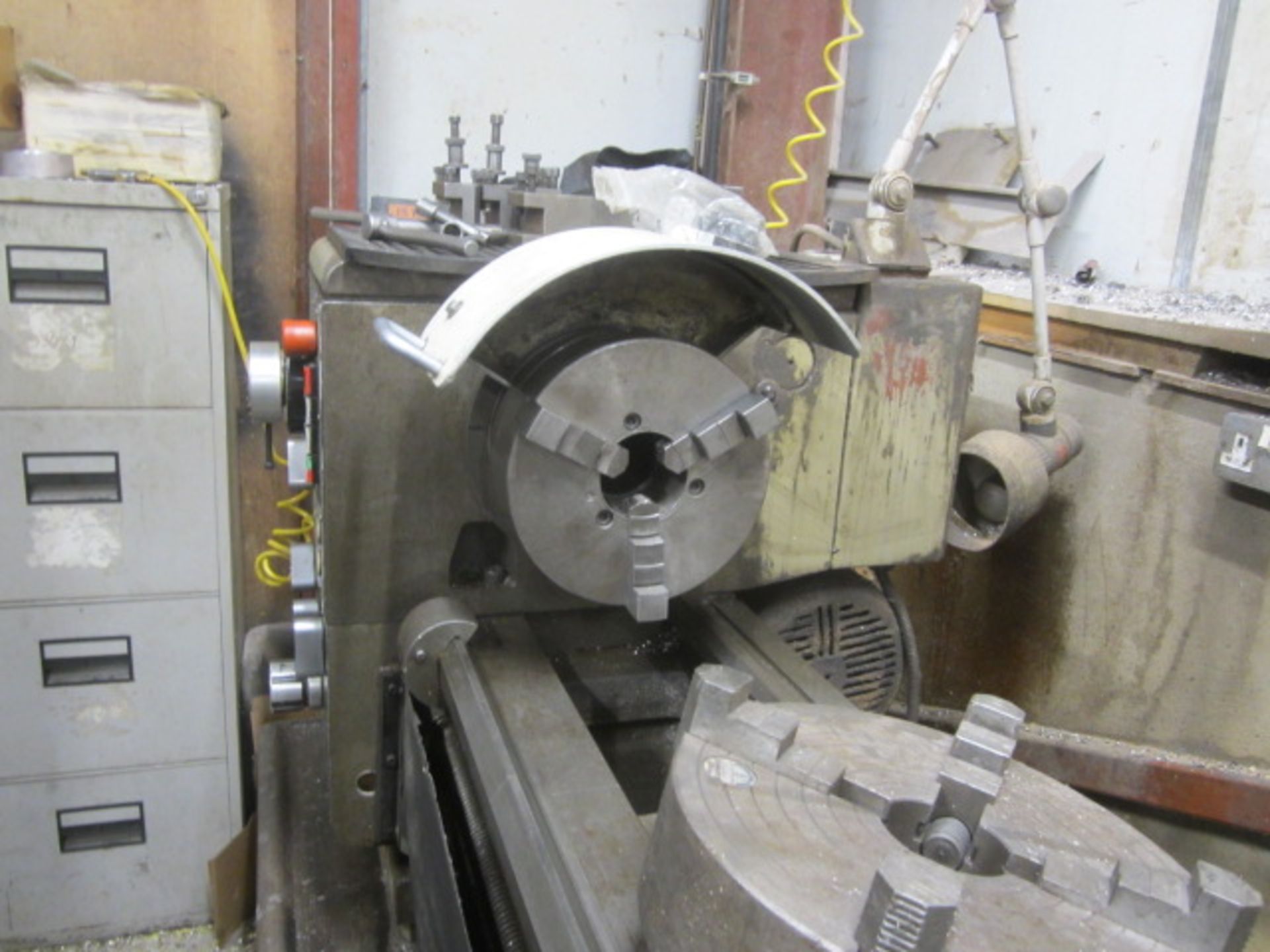 Harrison M400 gap bed SS&SC centre lathe, part serial no. 400097793, 40-2000 rpm spindle speeds, - Image 12 of 13