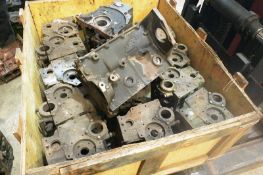 Stillage and contents including various Morris engine parts including thirteen various Morris A