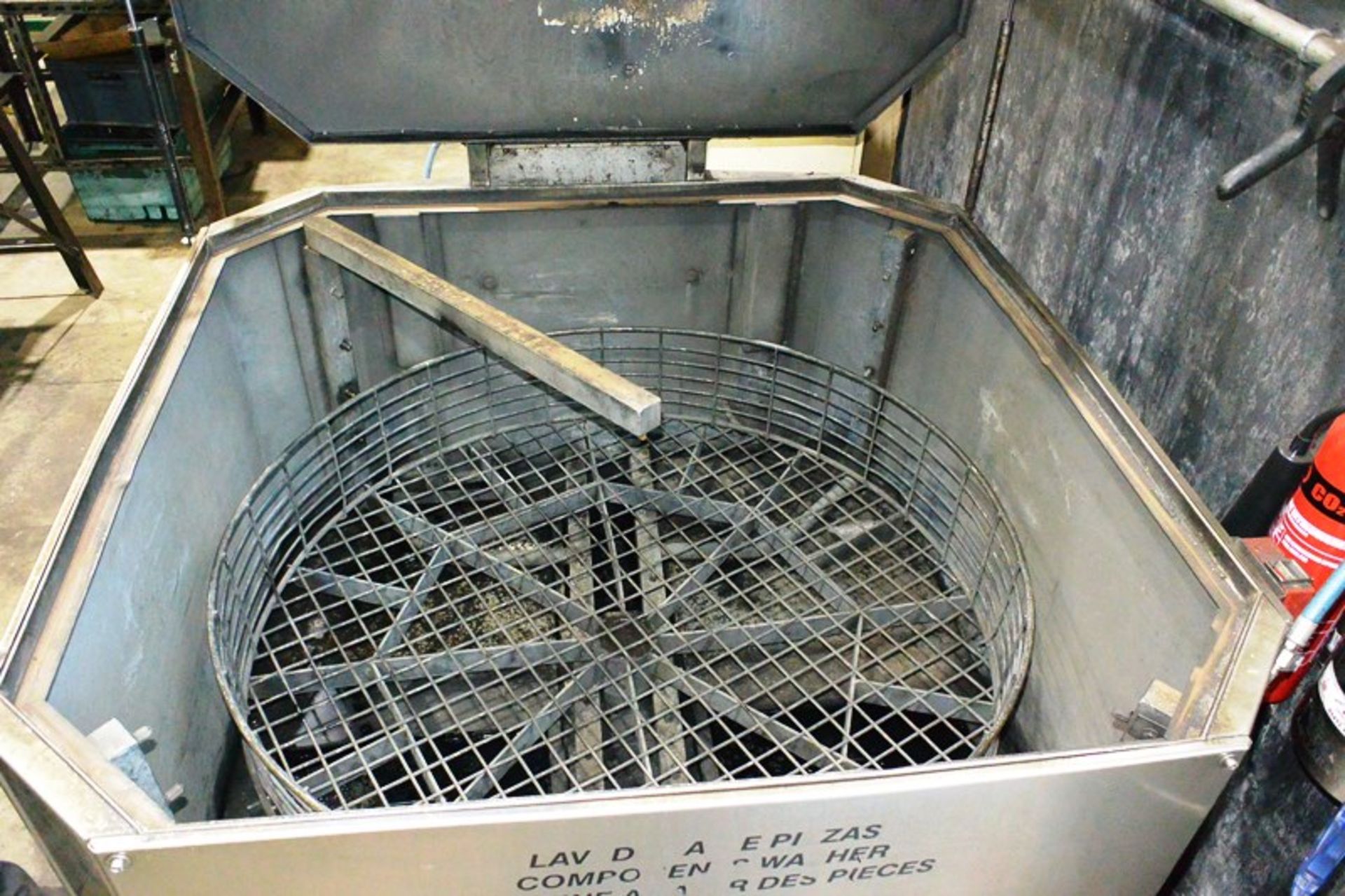 Serdi stainless steel rotary hot parts washer, approx basket dia 1100mm, 3 phase - Image 4 of 6