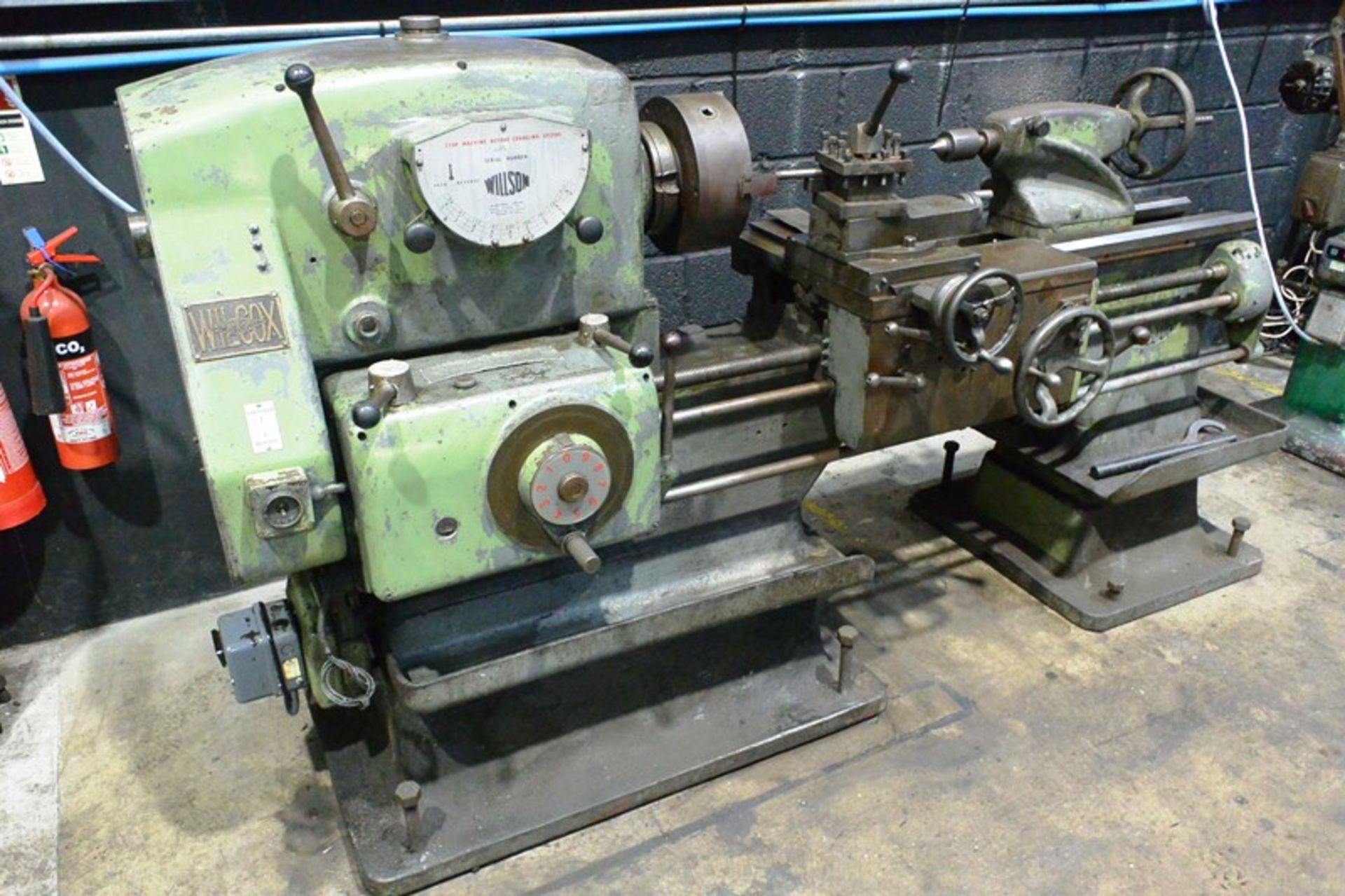 Wilson gap bed SS & SC centre lathe, serial no. 14721, with 3 jaw chuck, swing 14" approx, - Image 2 of 6