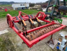 Spaldings 90-120 flat lift subsoiler with roller