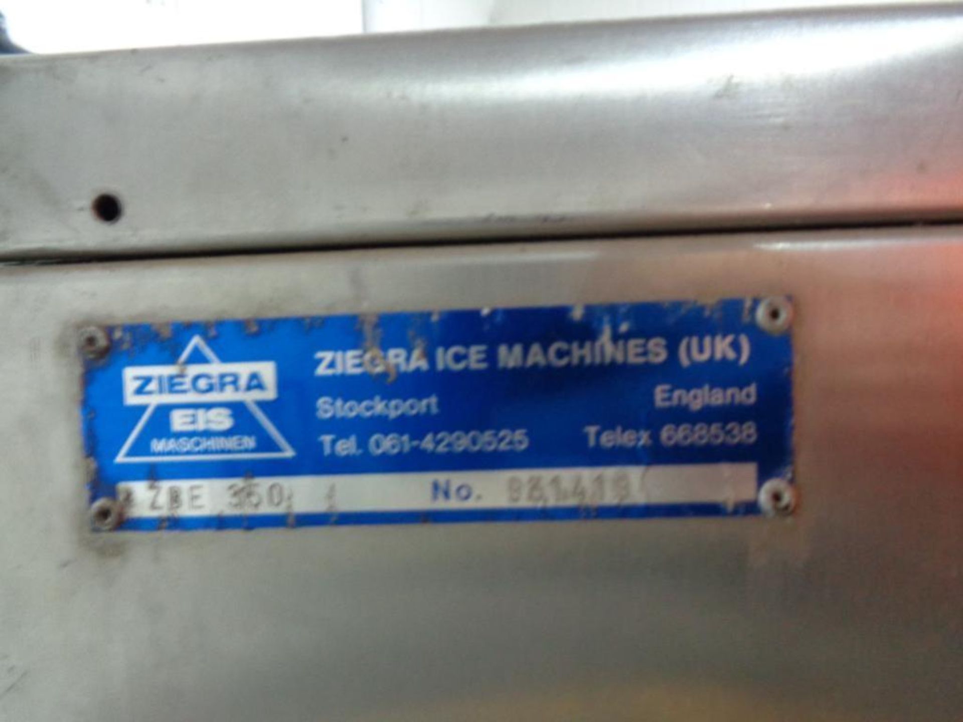 Ziegra ZBE350 stainless steel ice machine mounted on stand - Image 3 of 4