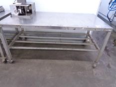 Stainless steel mobile food preparation work surface